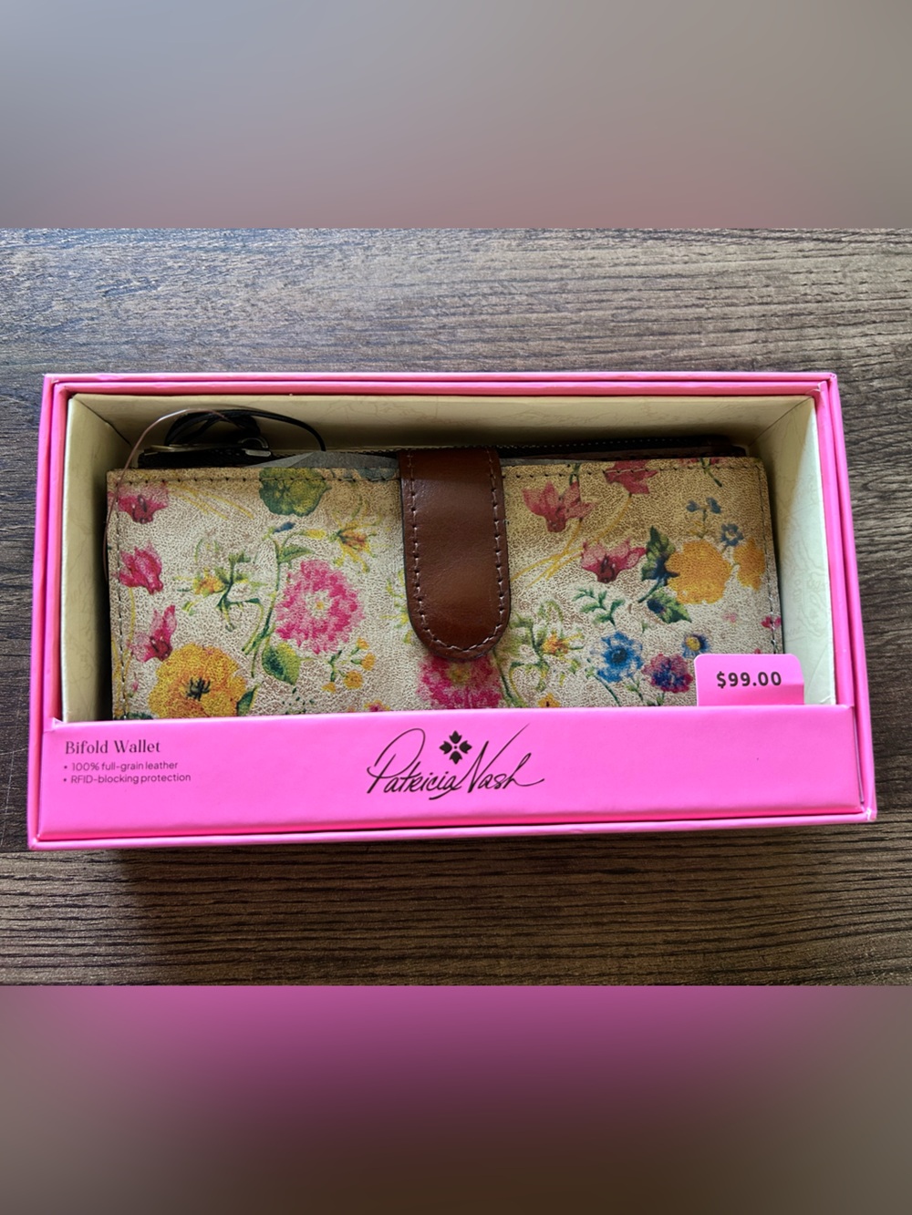 Patricia Nash “Prairie Rose” Wallet

(BRAND NEW 💐)